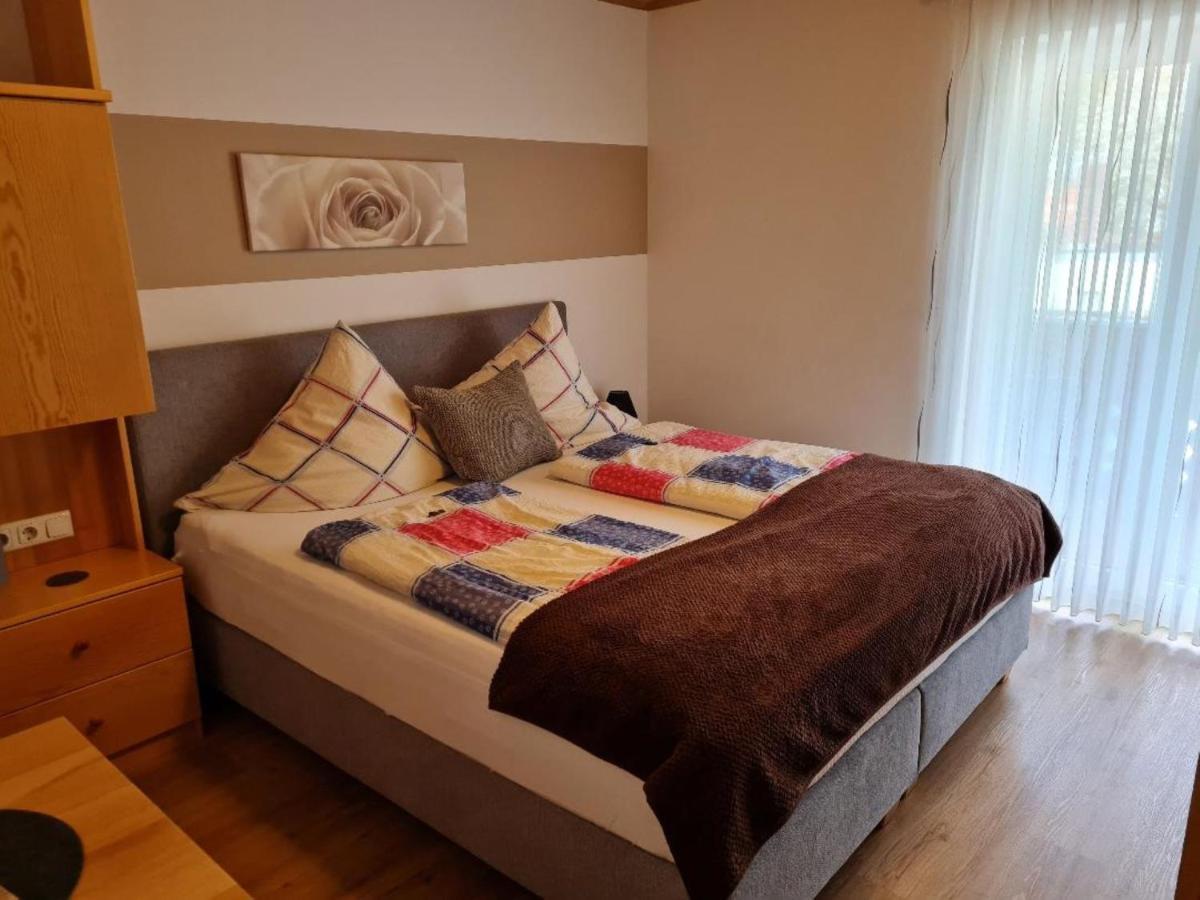Gaestehaus Lehr Kinding Bagian luar foto