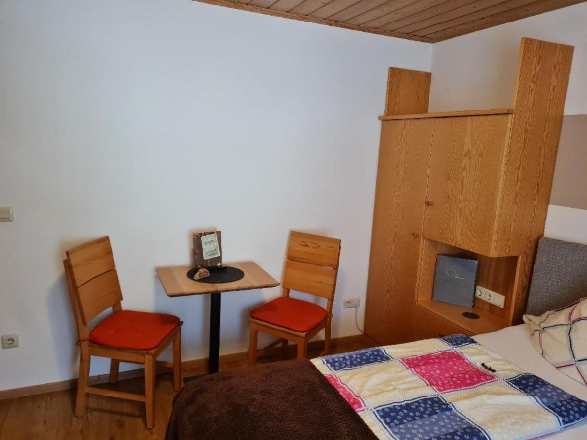 Gaestehaus Lehr Kinding Bagian luar foto