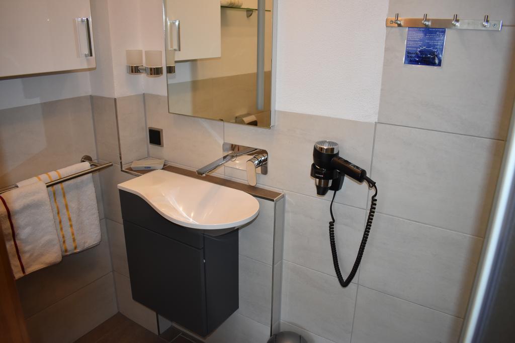 Gaestehaus Lehr Kinding Bagian luar foto
