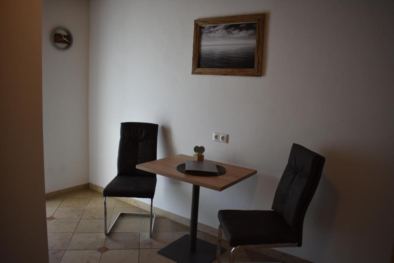 Gaestehaus Lehr Kinding Bagian luar foto